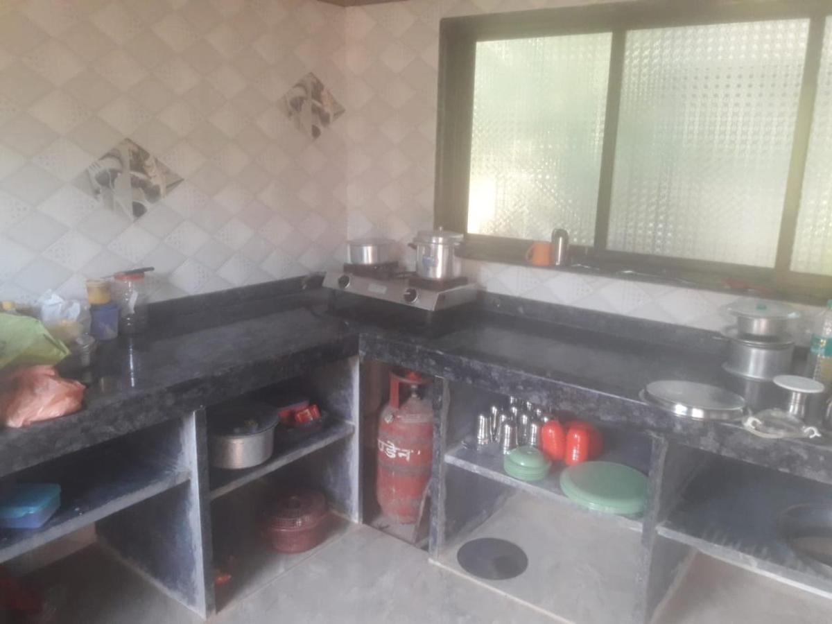 Chintamani Beach House Hotell Mālvan Eksteriør bilde
